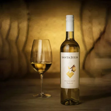 Vino Blanco Chenin Dulce Natural Santa Julia, 750 ml / 25.36 oz