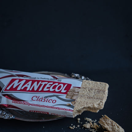 Mantecol Clasíco Semi-Soft Peanut Butter Nougat, 250 g / 8.81 oz (1 Large Bar)
